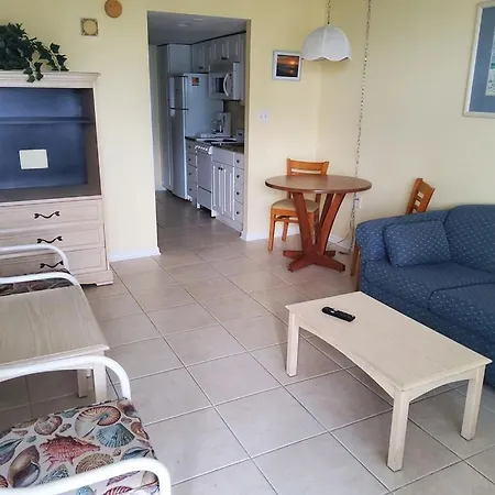Bluewater 819 Apartment